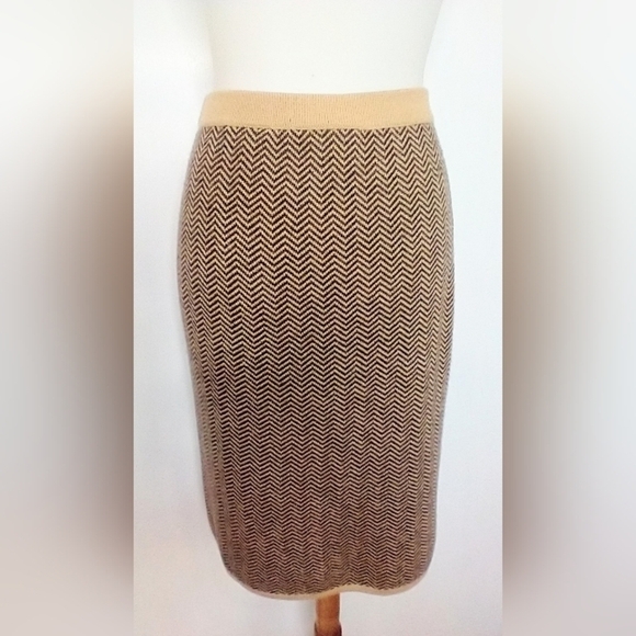 VINTAGE LORD & TAYLOR 2 PC WOOL ENSEMBLE - Picture 5 of 12